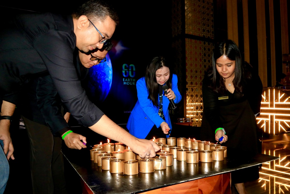 Semangat Jaga Bumi, Hotel-Hotel Di Surabaya Ikut Rayakan Earth Hour
