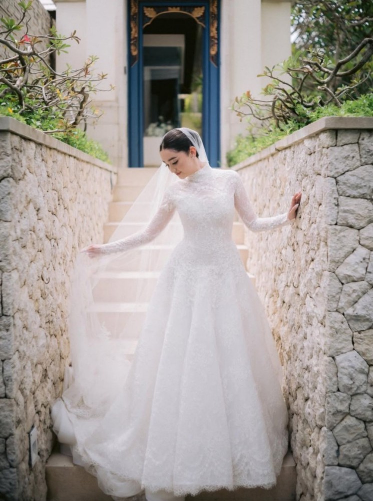 Rangkaian Gaun Pernikahan Ranty Maria, Yang Bisa Jadi Inspirasi Kamu