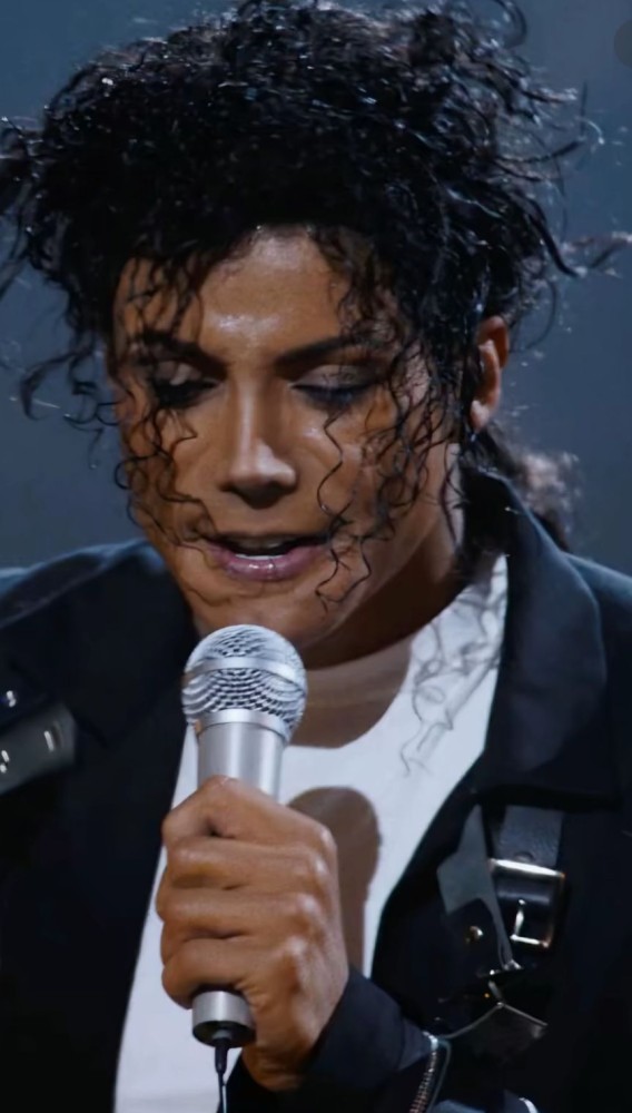 Trailer Film Biopik Michael Pecahkan Rekor Di 24 Jam Pertama