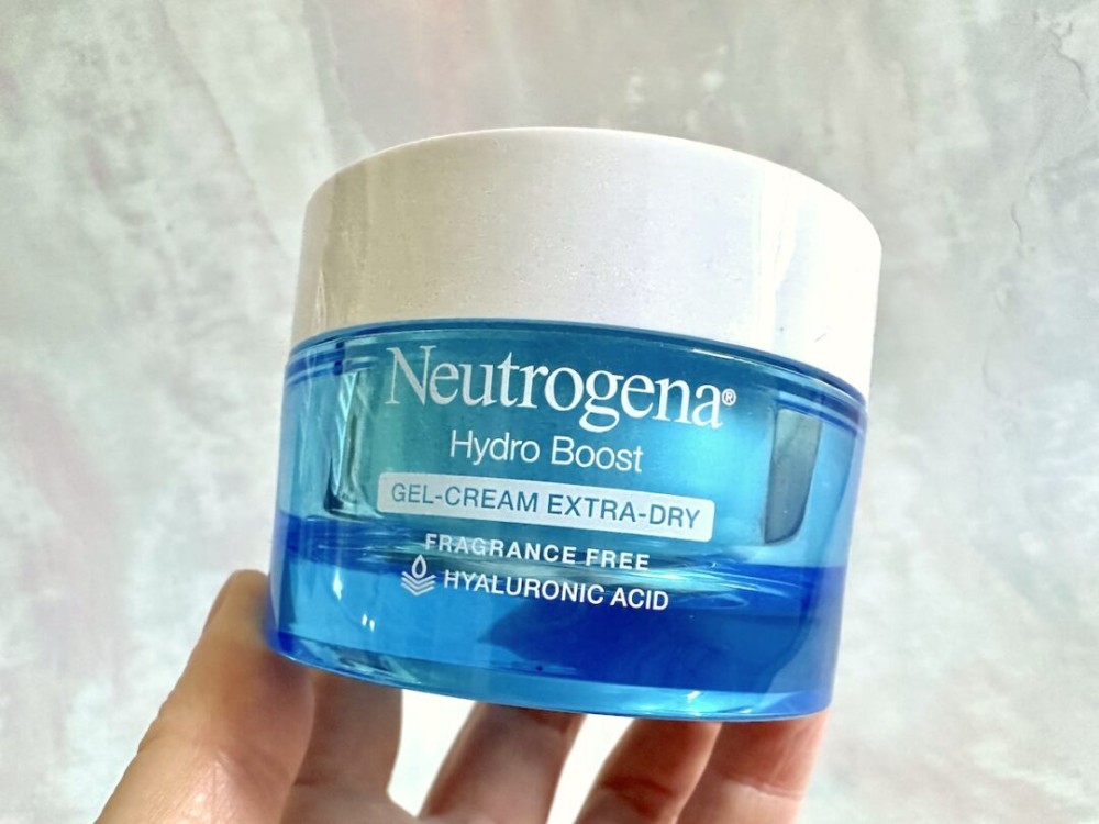 4 Rekomendasi Moisturizer Ringan Untuk Kulit Berminyak