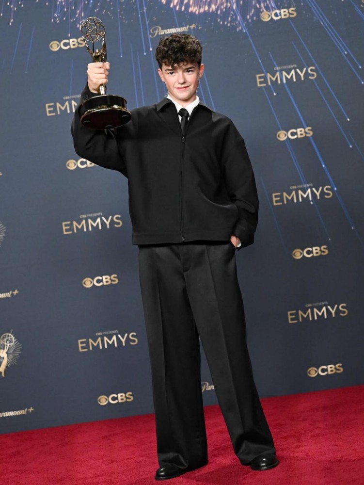 Owen Cooper Jadi Aktor Termuda Raih Penghargaan Emmys 2025