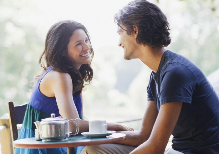 8 tanda anda bisa melanjutkannya ke second date