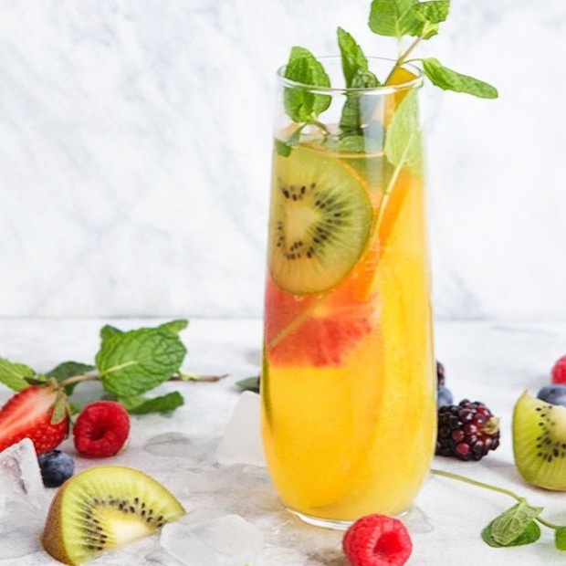 Bikin Segar! Ini Dia Resep Tropical Fruit Punch