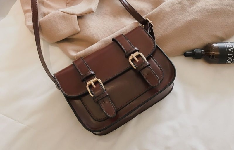 Ini 5 Cara Biar Tas Kulitmu Kelihatan Baru Lagi