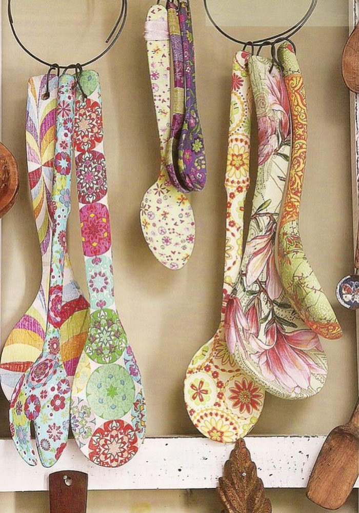 Decoupage: Sulap Barang Bekas Jadi Menawan