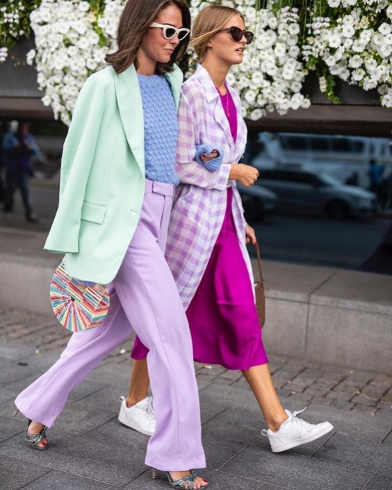 Padu Padan Outfit Lilac Untuk Tampilan Fashionable