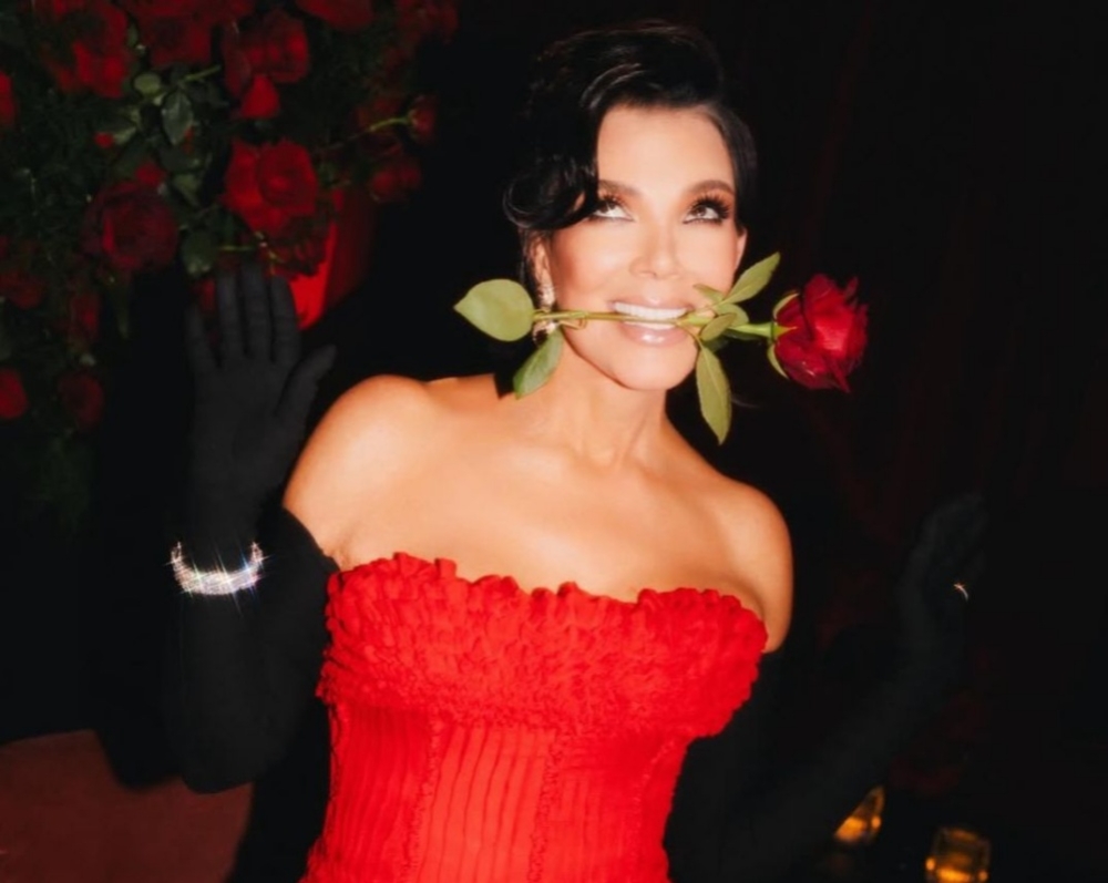 Pesona Kris Jenner Di Usia 70 Lewat Gaun Klasik Givenchy