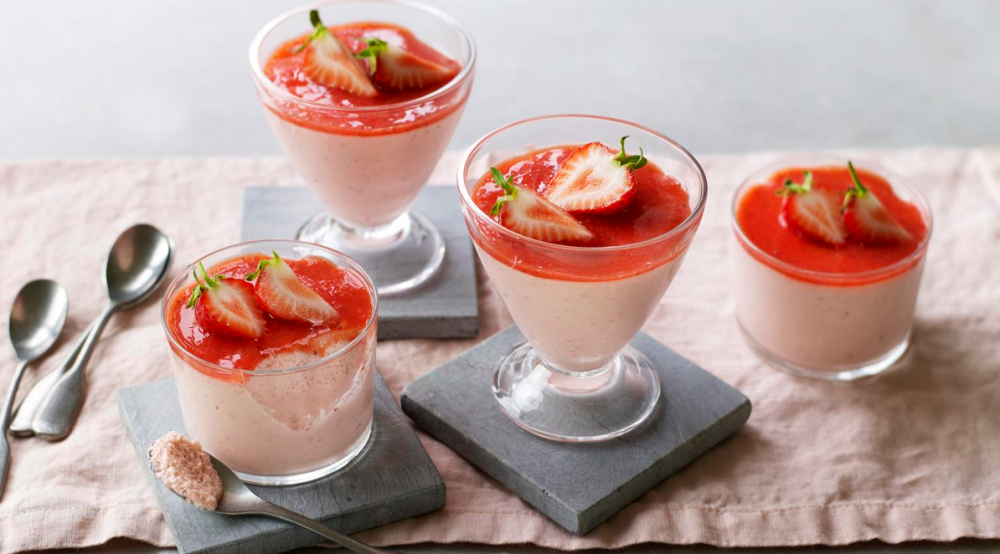 Strawberry Mousse, Dessert Manis nan Menyegarkan