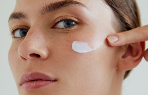 Tak Sekadar Melembapkan, Ini Manfaat Panthenol Untuk Wajah