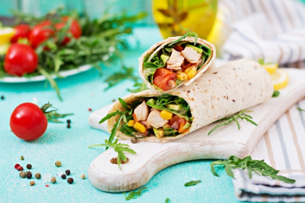 Tiga Olahan Salad Wrap Praktis