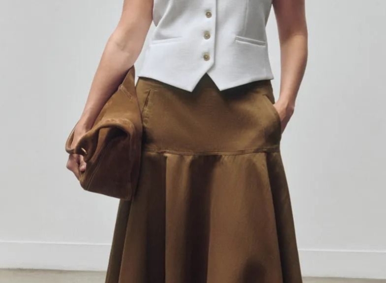 Tips Pilih Rok Yang Pas Untuk Pinggul Lebar